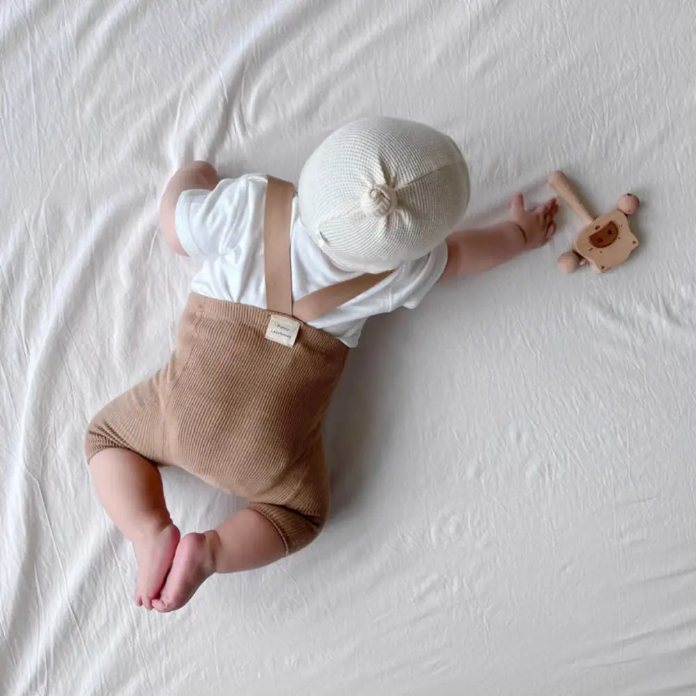 ベビーレギンス ストラップ付き ハーフ丈 伸縮性抜群 コットン素材 通気性 快適フィット 動きやすい 赤ちゃん服 出産祝い