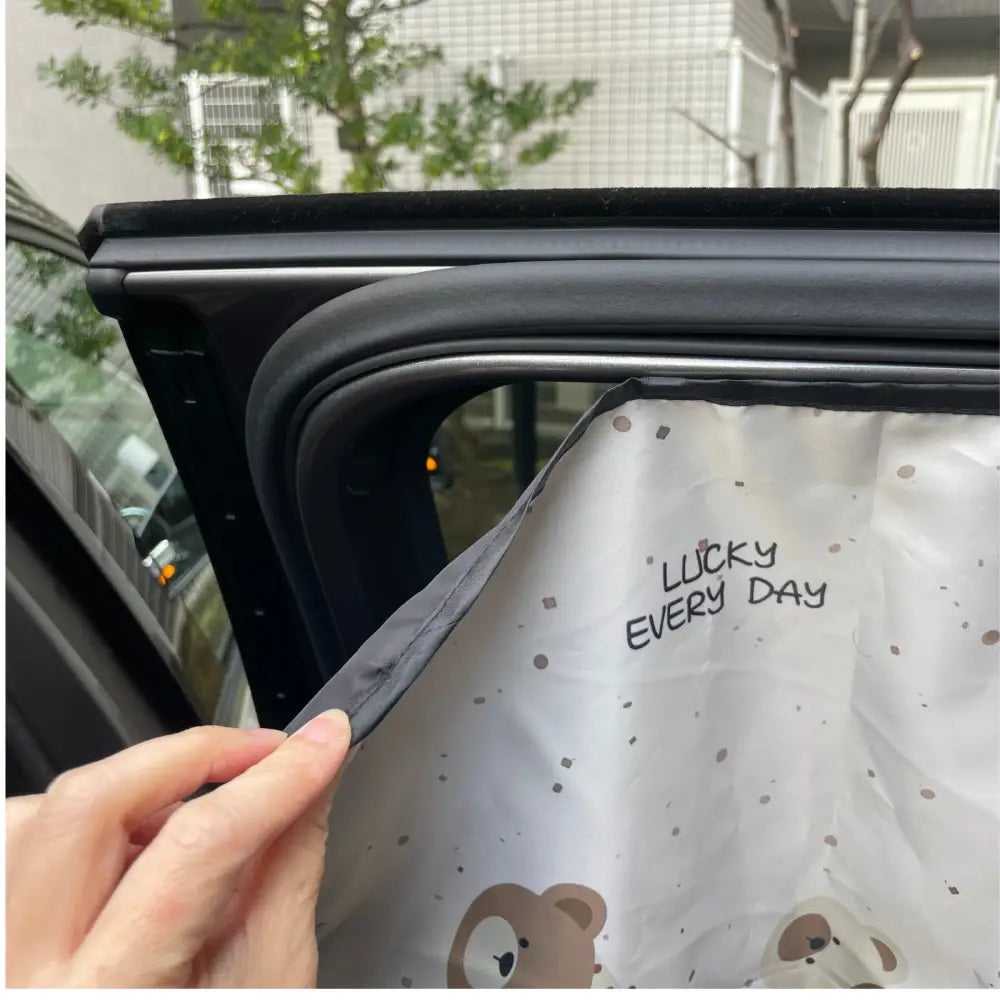 車用サンシェード 車 サンシェード 子供用 日よけ 窓 マグネット式 吸盤式 UV対策 遮光 後部座席 暑さ対策 車内温度対策 ドライブ キッズ 車用品
