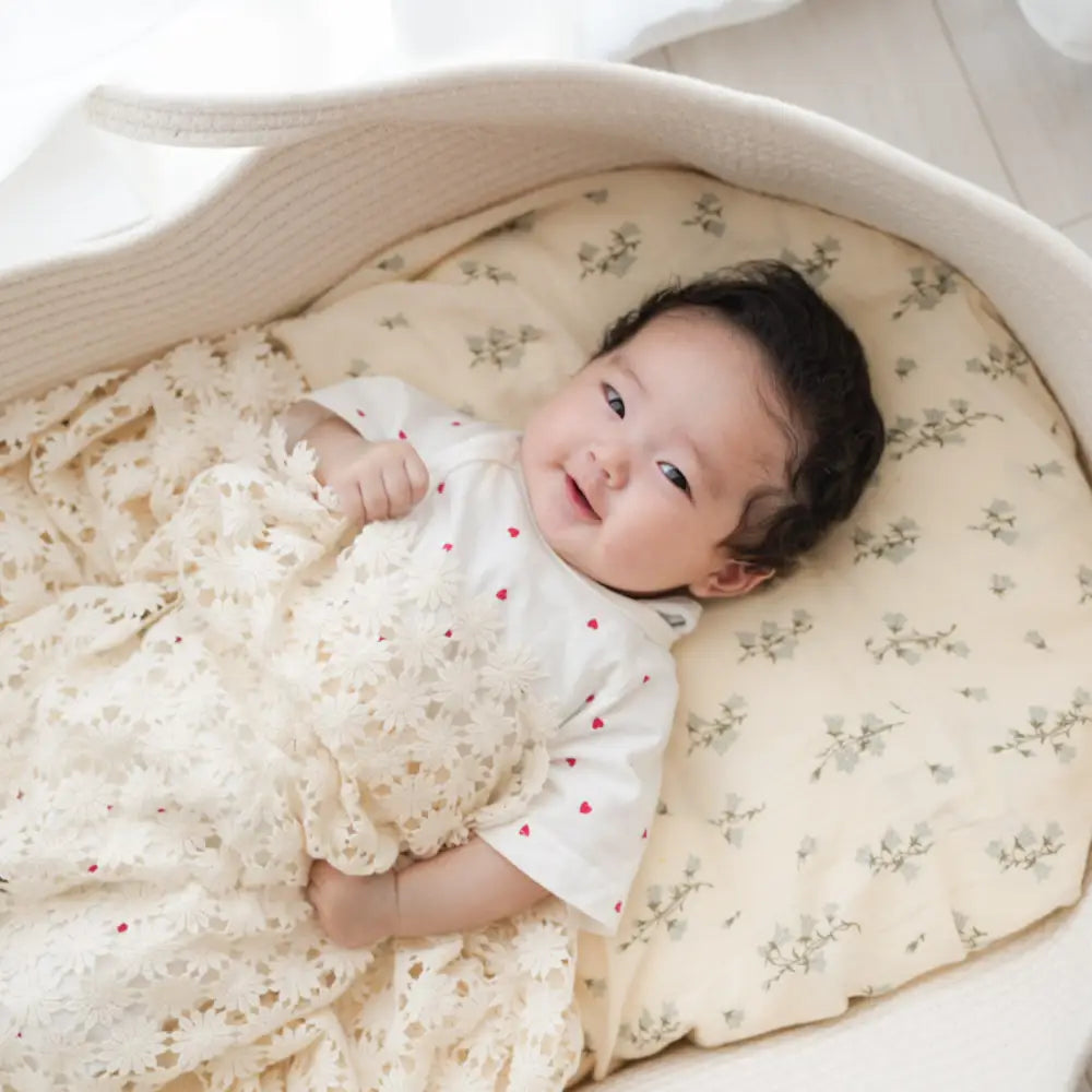 ベビー用クーハン 持ち運び便利 厚手マット付き 新生児 寝具 コットン素材 折りたたみ収納 かわいいデザイン 出産祝い 赤ちゃん 安心設計