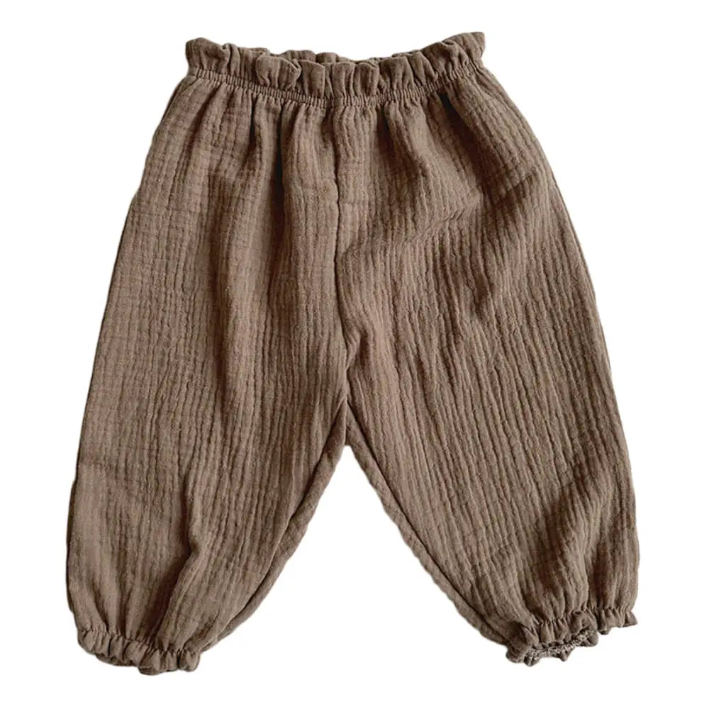 ベビーパンツ ガーゼ素材長ズボン 通気性抜群ボトムス 夏用ベビーボトム 虫よけ対策ズボン あせも予防パンツ 裾ゴム入りズボン 日焼け防止ベビーパンツ ナチュラルカラー子ども服 男女兼用ガーゼパンツ