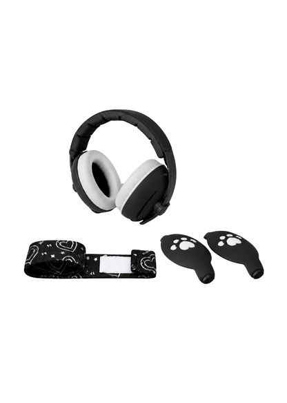 ブラックのベビーキッズ防音イヤーマフと交換用イヤーパッド、付属品を並べた商品画像