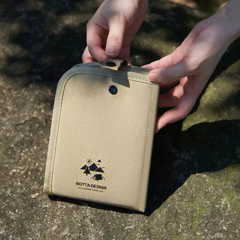 アウトドアクッション 軽量 折り畳み 収納便利 防水 撥水 汚れに強い 持ち運び簡単 ピクニック キャンプ 座り心地快適