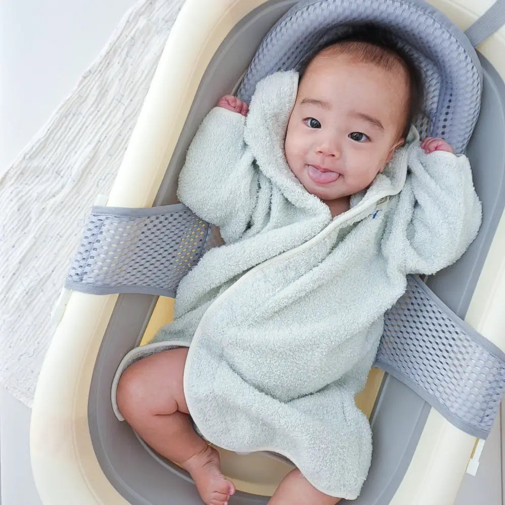 赤ちゃん　ベビーバス　折りたたみ　沐浴　省スペース　収納　新生児　クッション　ネット　チェア　ナチュラルカラー　グレー　ベージュ　水遊び　便利　お風呂　バスタイム　育児　コンパクト　多用途