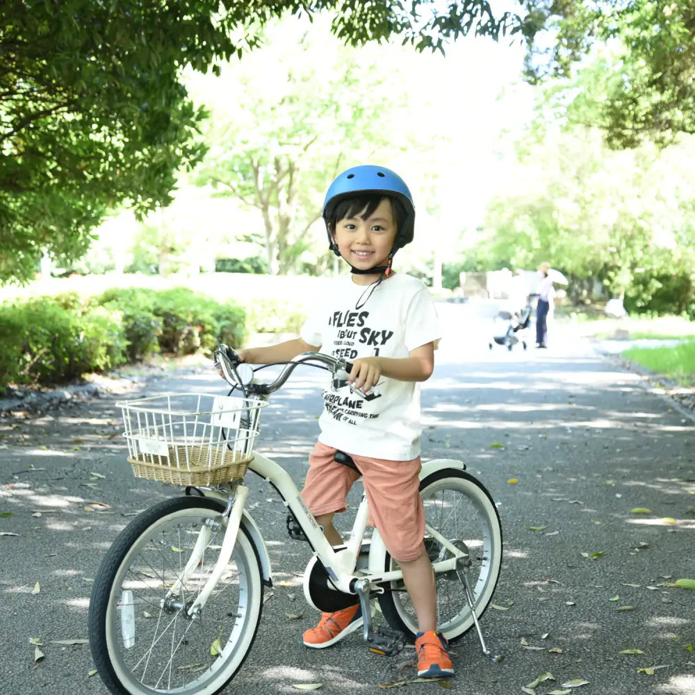 キッズヘルメット　軽量子ども用ヘルメット　自転車用ヘルメット　キックボード用ヘルメット　通気性抜群ヘルメット　高密度クッション付きヘルメット　サイズ調整可能ヘルメット　安全設計キッズヘルメット　首に優しい軽量ヘルメット　防災対策ヘルメット