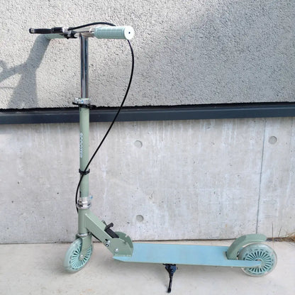 キッズスクーター 子供用 キックスクーター LEDホイール 折りたたみ式 高さ調節 軽量設計 外遊び 通学 公園 安全ブレーキ スタンド付き 持ち運び便利 収納可能 成長対応