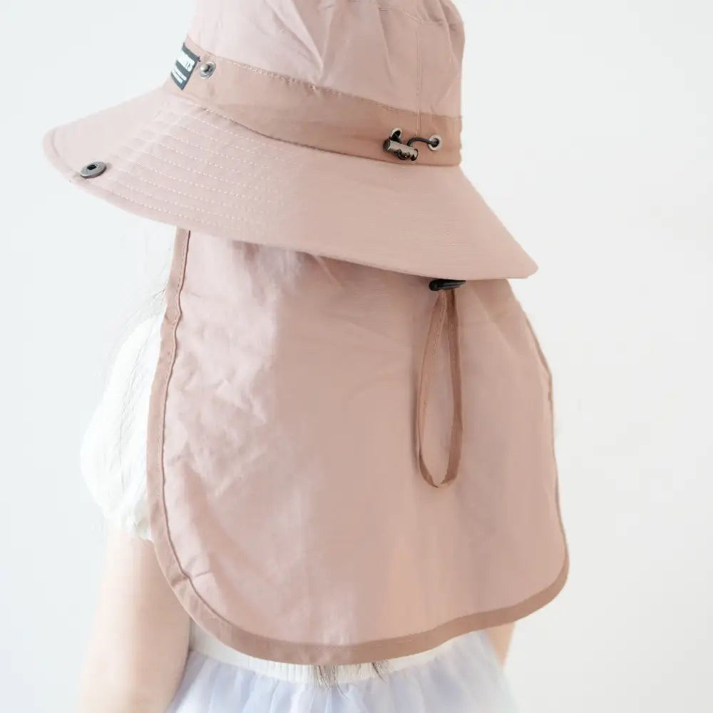 紫外線対策 UVカット99.9% UPF50+ 子供用帽子 広いつば 日よけフラップ 接触冷感 メッシュ通気 サイズ調整可能 あご紐付き 風対策 ノンホルマリン 安心素材 快適な被り心地