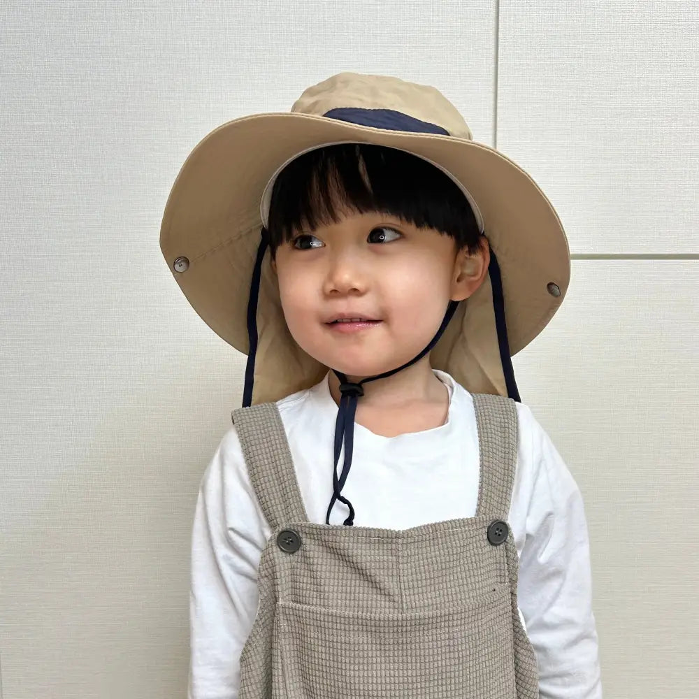 紫外線対策 UVカット99.9% UPF50+ 子供用帽子 広いつば 日よけフラップ 接触冷感 メッシュ通気 サイズ調整可能 あご紐付き 風対策 ノンホルマリン 安心素材 快適な被り心地