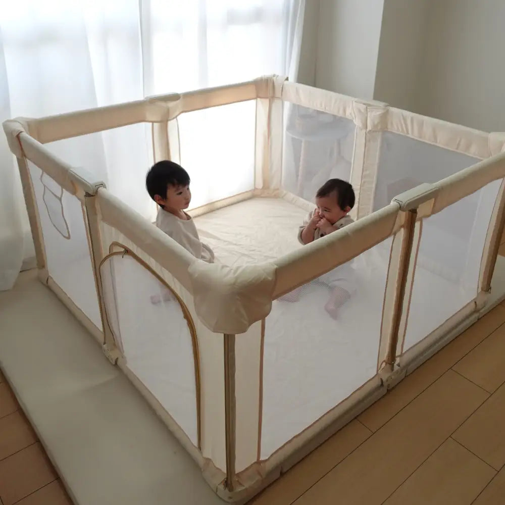 ベビーサークル メッシュガード クッション付き 安全設計 ドア付き プレイヤード 通気性抜群 高さ調整可能 子供部屋 室内遊び 収納ポケット