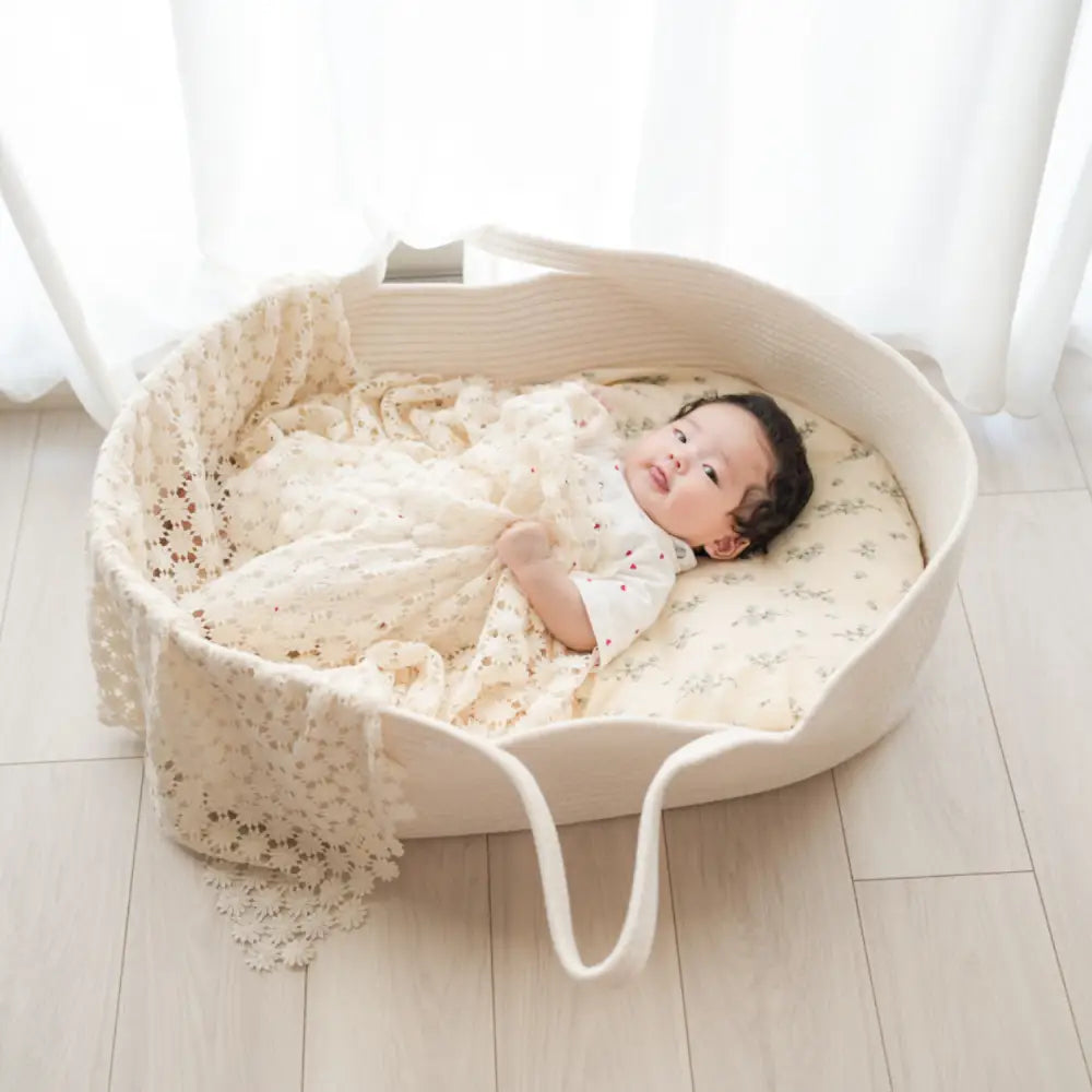 ベビー用クーハン 持ち運び便利 厚手マット付き 新生児 寝具 コットン素材 折りたたみ収納 かわいいデザイン 出産祝い 赤ちゃん 安心設計