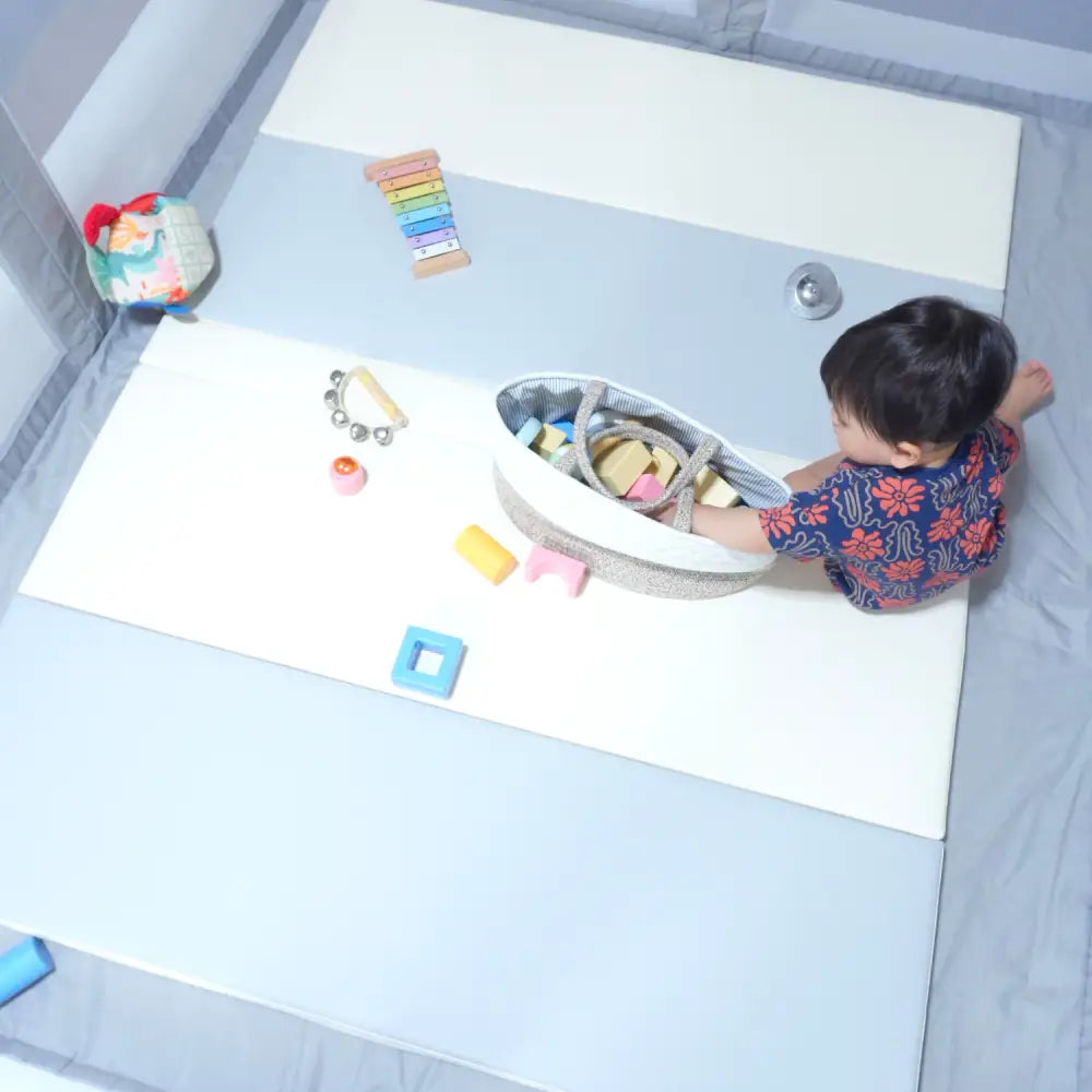 ベビーサークル メッシュガード クッション付き 安全設計 ドア付き プレイヤード 通気性抜群 高さ調整可能 子供部屋 室内遊び 収納ポケット