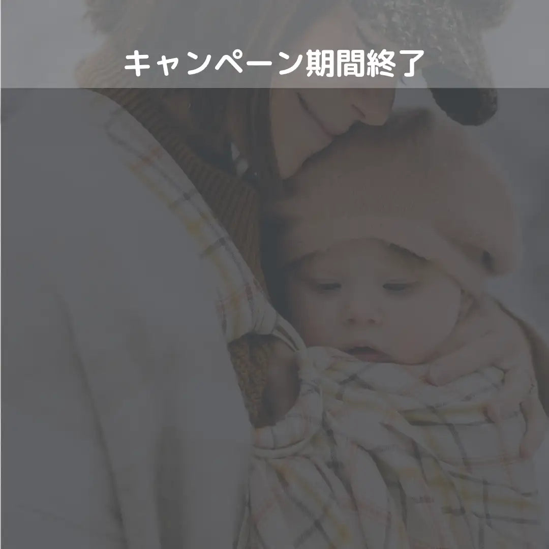 ポンポン付きベビーハット、白と茶色の毛皮風テクスチャ、柔らかい素材、人気ブランド「bunnies by the bay」のモデル「snowflake」