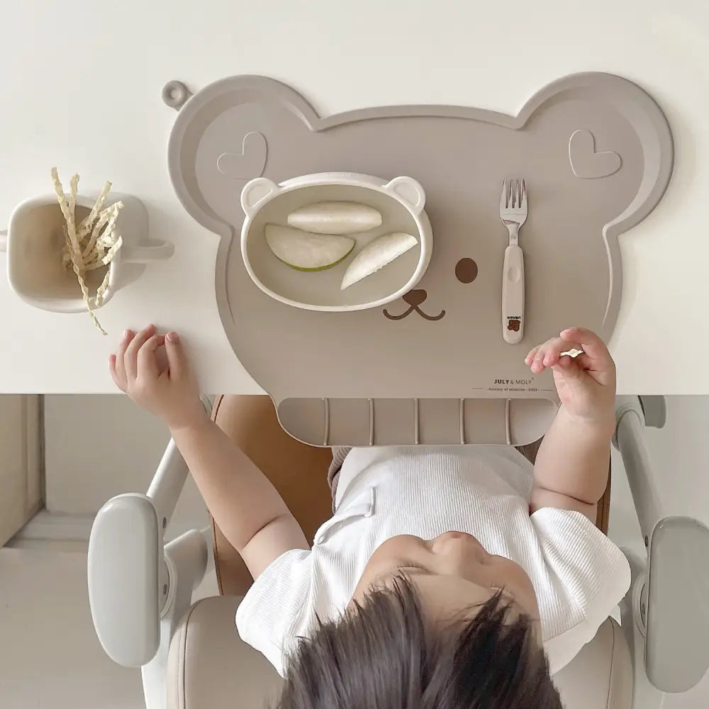 ベビーランチョンマット シリコン製 食べこぼし防止 撥水 滑り止め かわいいデザイン 洗いやすい 耐熱 衛生的 赤ちゃん食事グッズ