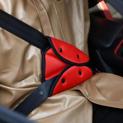 シートベルトカバー シートベルトパッド パッド 子供 シートベルト カバー クッション 車 車用 車内 車載 カー用品 チャイルド 男の子 女の子 幼児 園児 小学生 キッズ ジュニア ブラック ブルー レッド グレー