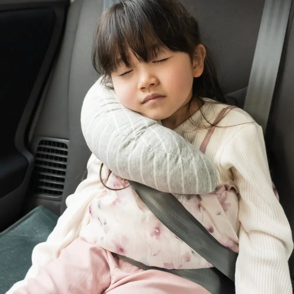 チャイルドシートベルトカバー シートベルト枕 ネックピロー 車用まくら 綿100％ 通気性 吸湿性 快適ドライブ マジックテープ式 取り付け簡単 子供用 大人兼用 洗える