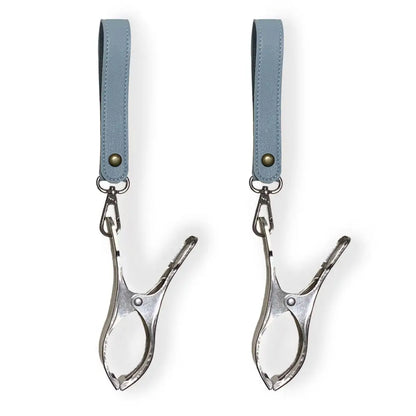 シューズクリップ 2個セット シューズストラップ  シューズホルダー  赤ちゃん ベビー　ベビーカー持ち運び トイストラップ  便利アイテム 春 散歩　紛失防止 フェイクレザー 合皮 くすみカラー ベビー用品 ベビーカーグッズ  男の子 女の子 出産祝い おしゃれ かわいい 荷物掛け フック  ブランケットクリップ カバン 