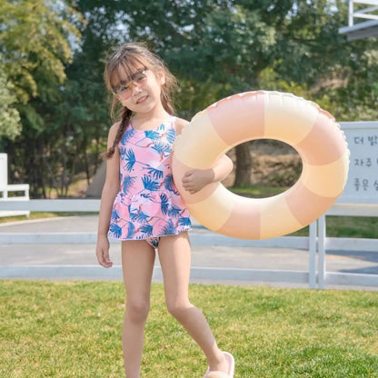 浮き輪　レトロデザイン浮き輪　SNS映えプールグッズ　家族お揃い浮き輪　くすみカラー夏アイテム　コンパクト収納浮き輪　ベビーキッズ大人兼用浮き輪　おしゃれビーチグッズ　アームリングセット浮き輪　夏レジャー必需品